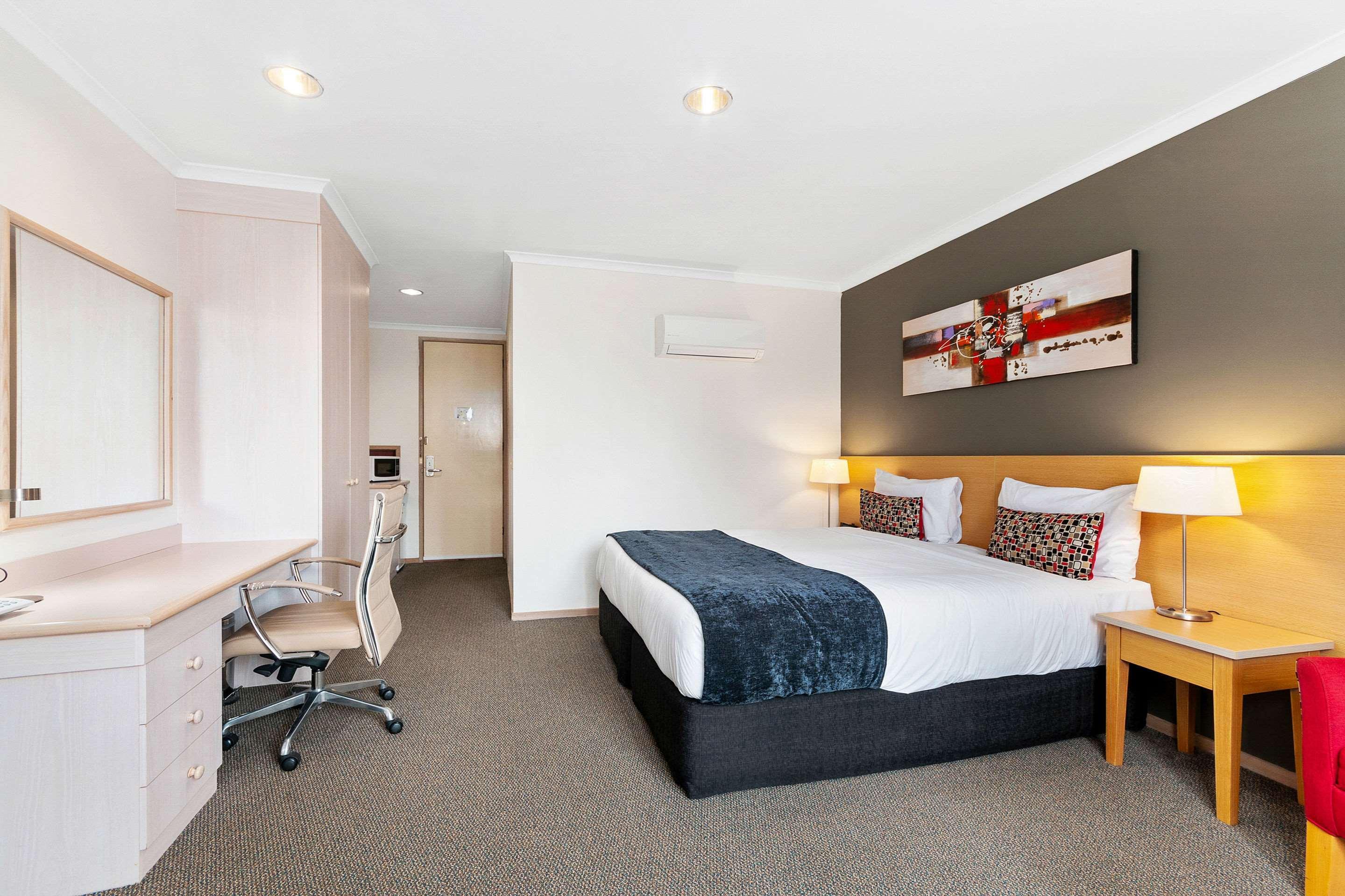 Quality Inn & Suites Traralgon Bagian luar foto