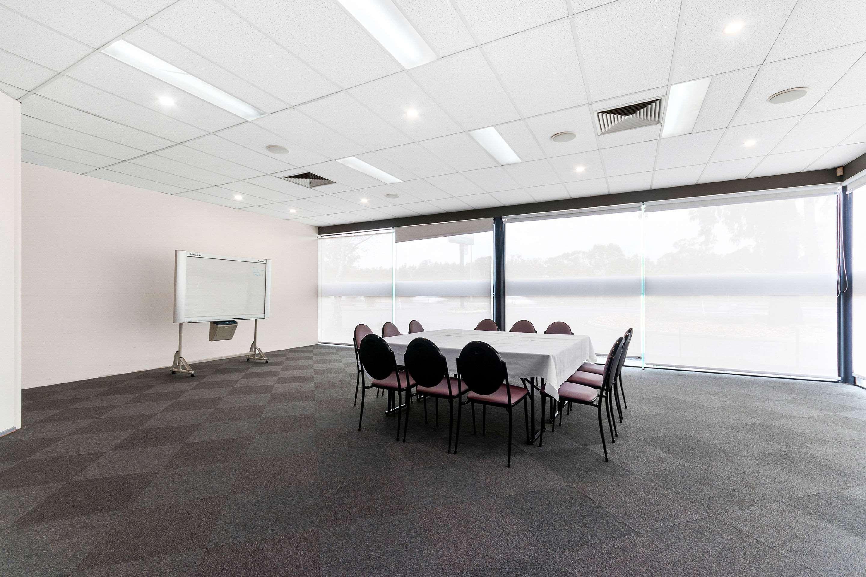Quality Inn & Suites Traralgon Bagian luar foto