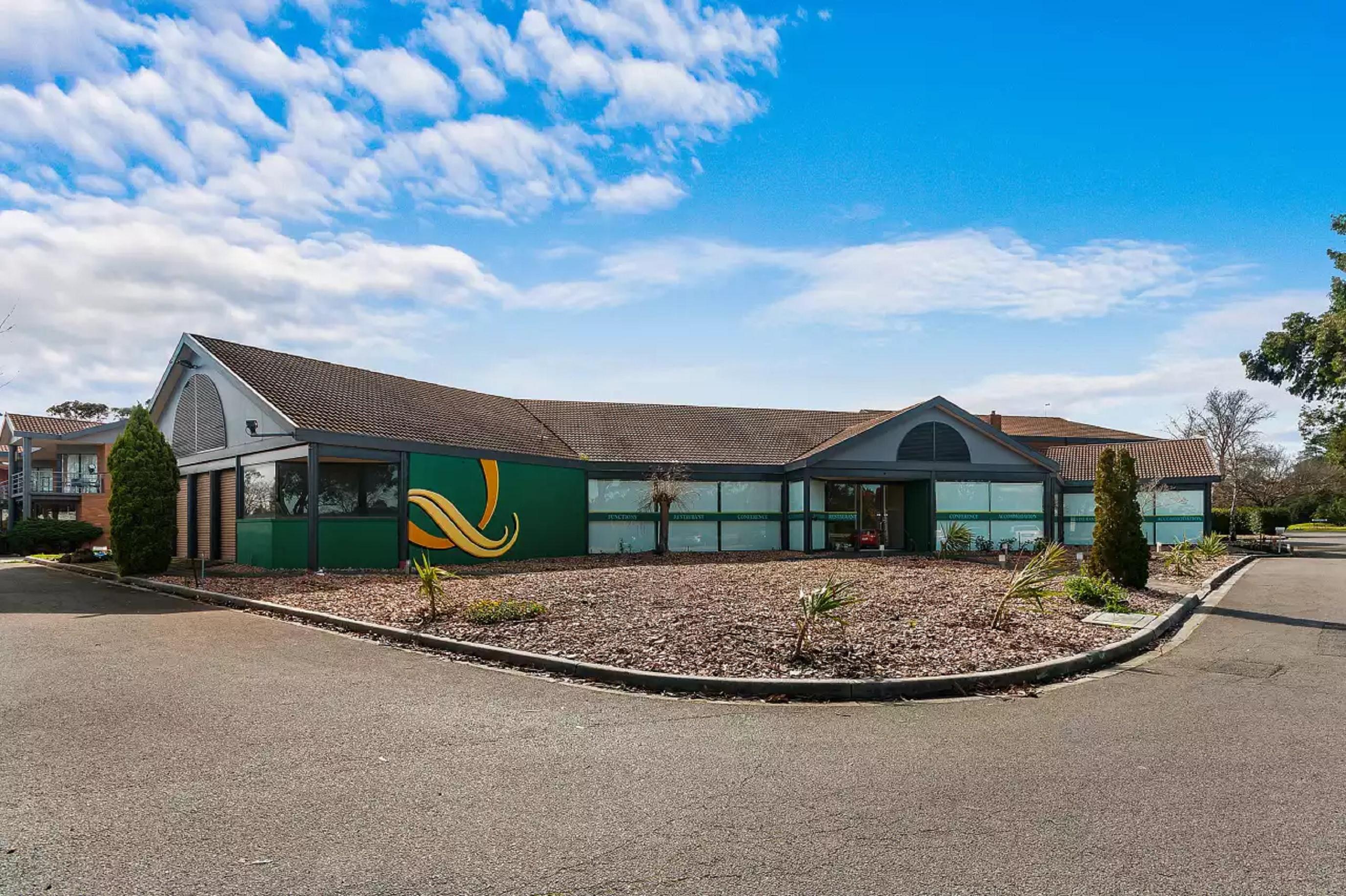 Quality Inn & Suites Traralgon Bagian luar foto