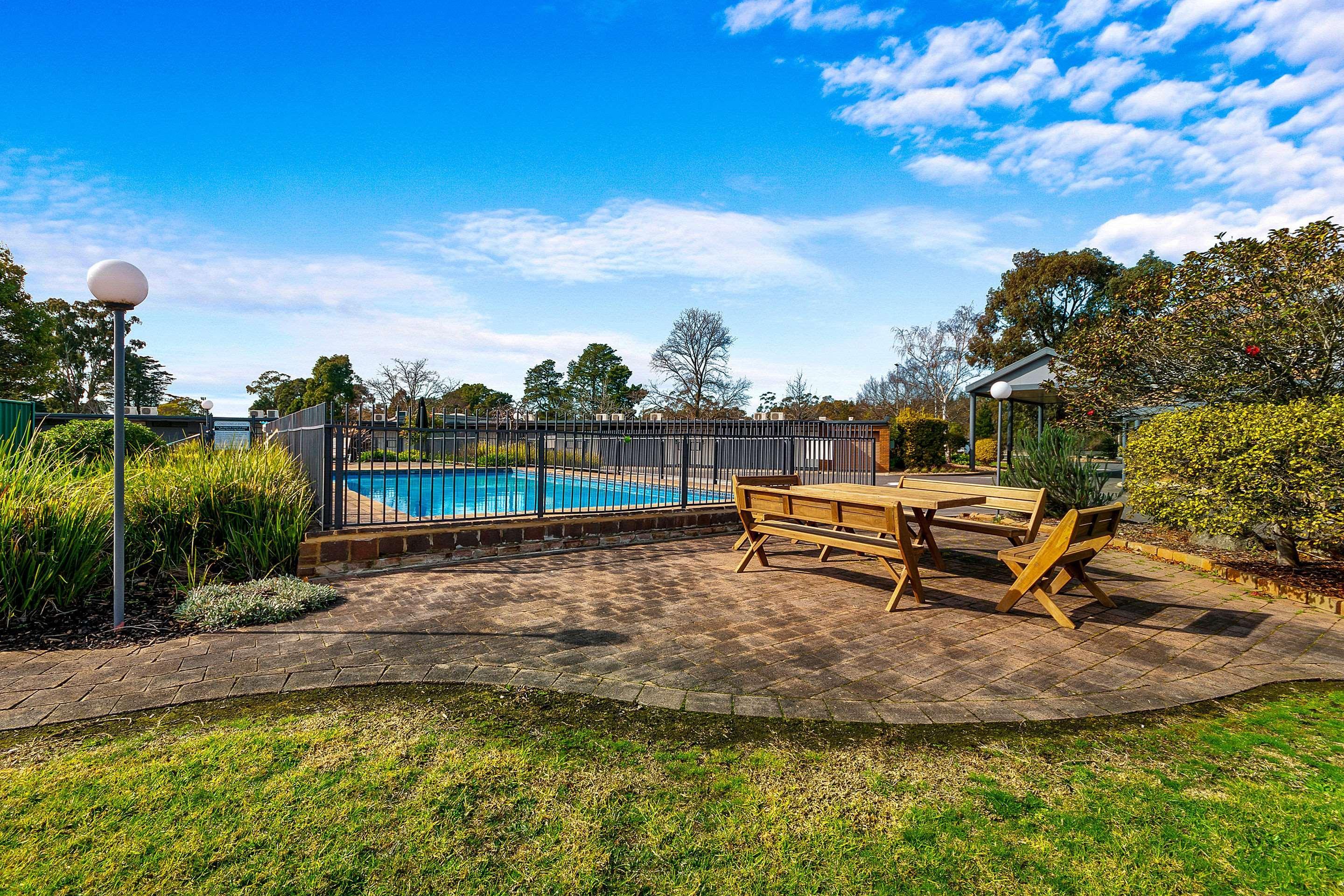 Quality Inn & Suites Traralgon Bagian luar foto