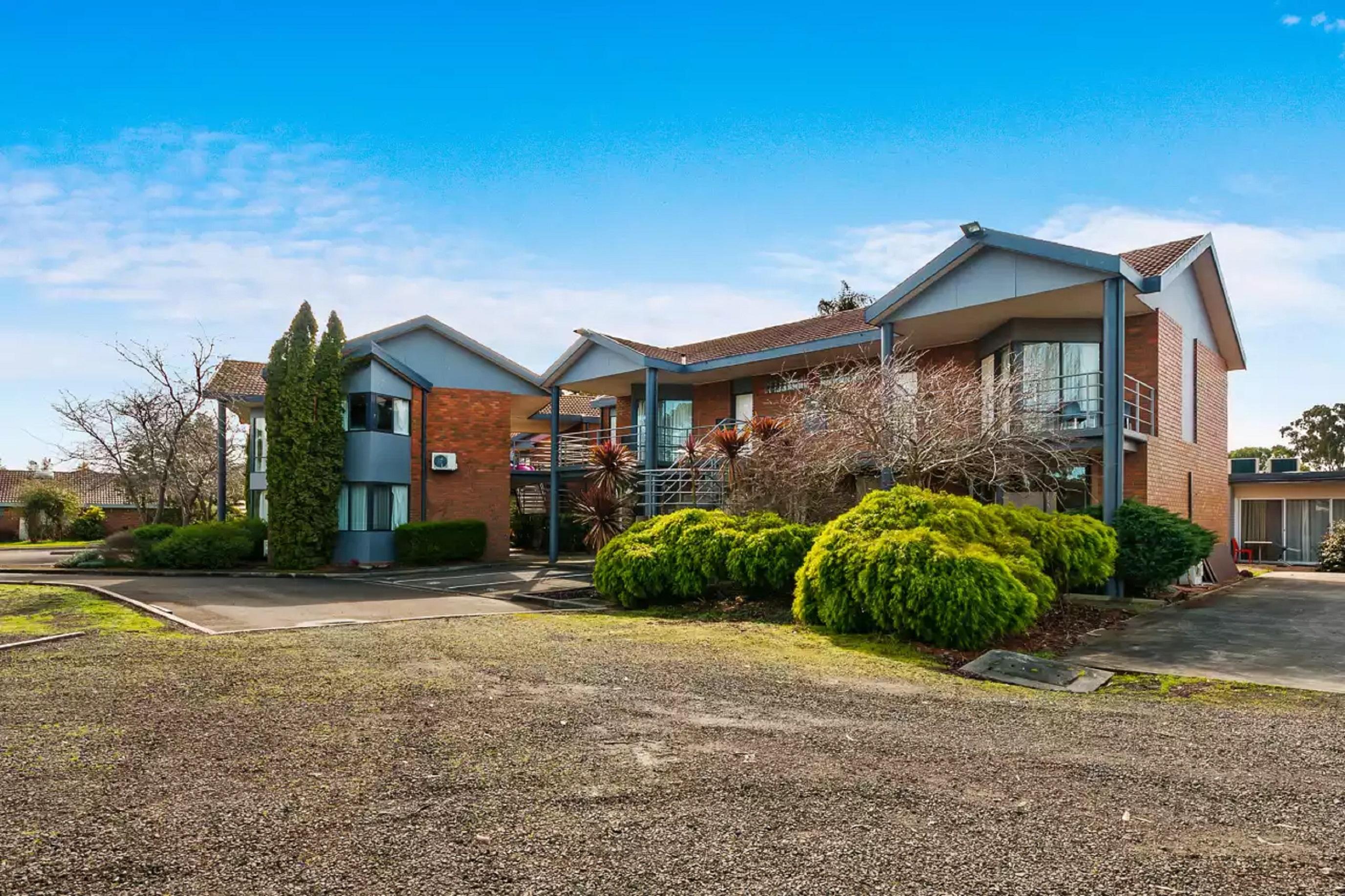 Quality Inn & Suites Traralgon Bagian luar foto