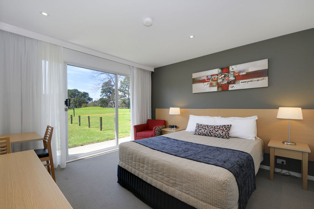 Quality Inn & Suites Traralgon Bagian luar foto