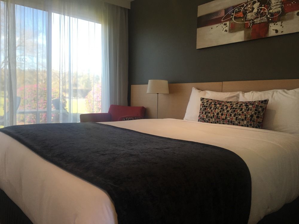 Quality Inn & Suites Traralgon Bagian luar foto