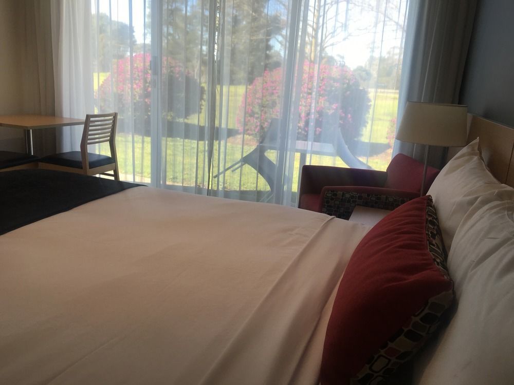 Quality Inn & Suites Traralgon Bagian luar foto