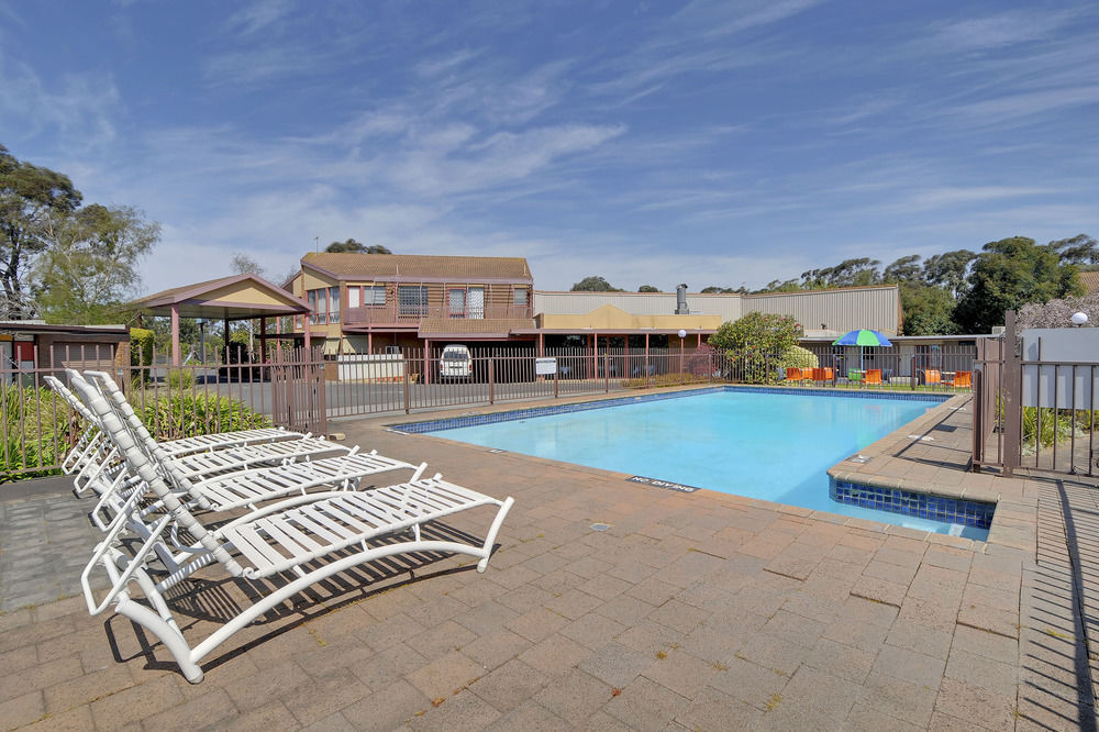 Quality Inn & Suites Traralgon Bagian luar foto