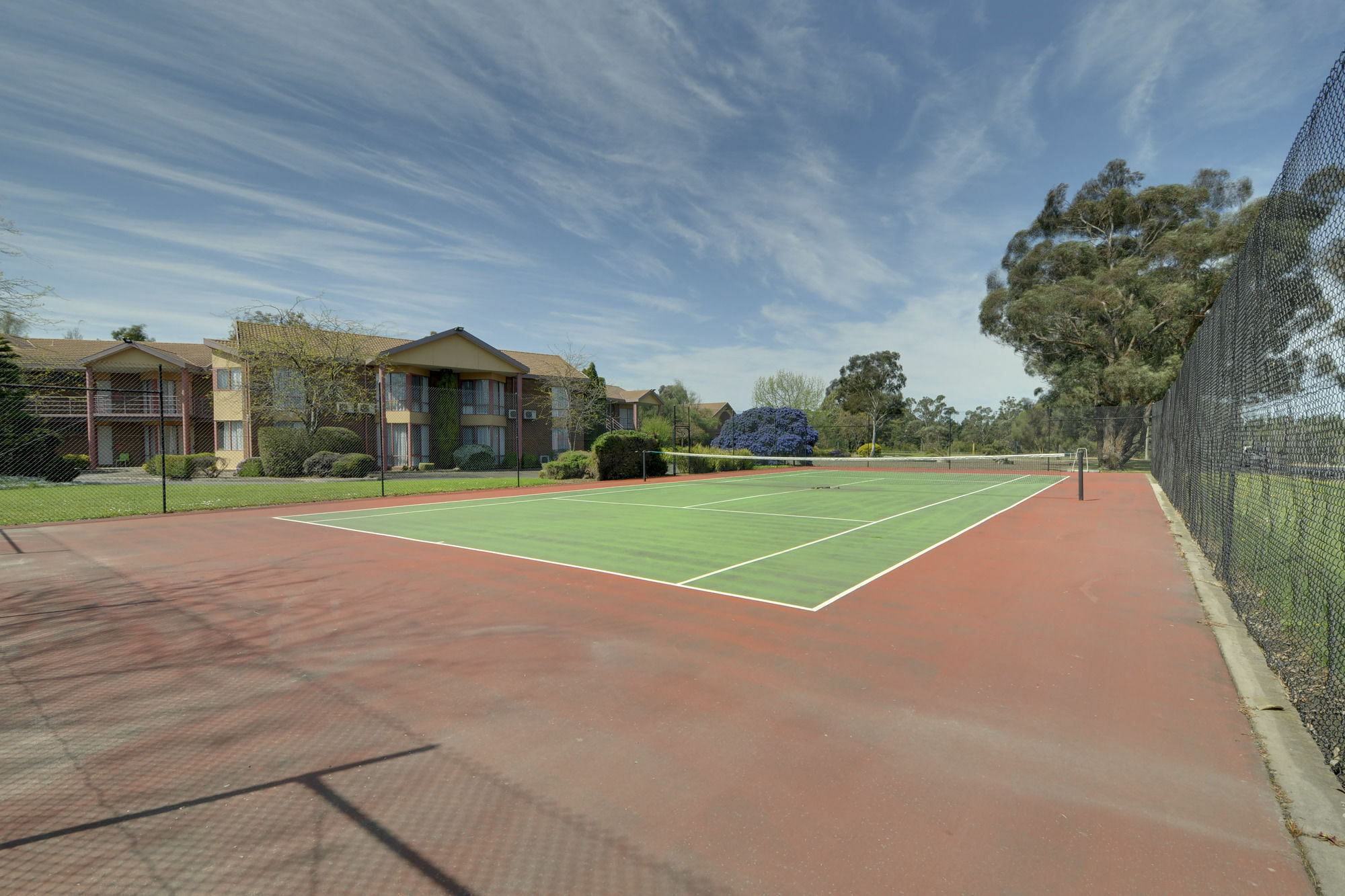 Quality Inn & Suites Traralgon Bagian luar foto